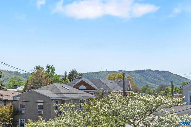 820 E High St Apt 8, Charlottesville, VA 22902