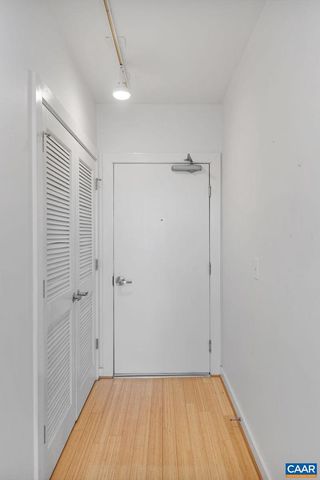 820 E High St Apt 8, Charlottesville, VA 22902