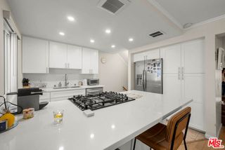 18333 Hatteras Street 20, Tarzana (los Angeles), CA 91356
