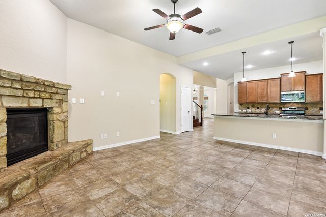 1903 ROARING FRK, San Antonio, TX 78260
