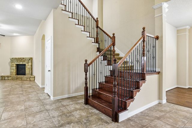 1903 ROARING FRK, San Antonio, TX 78260