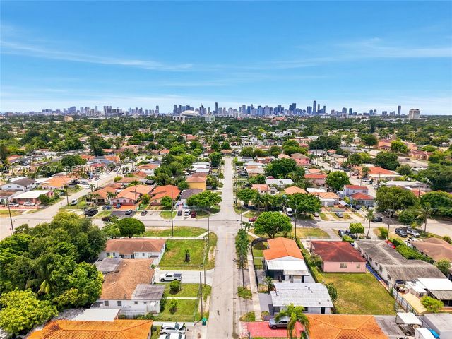 3500 NW 1st St Main House, Miami, FL 33125