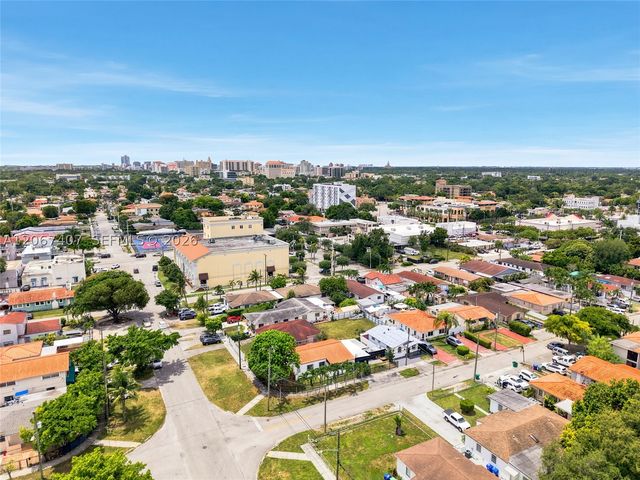3500 NW 1st St Main House, Miami, FL 33125