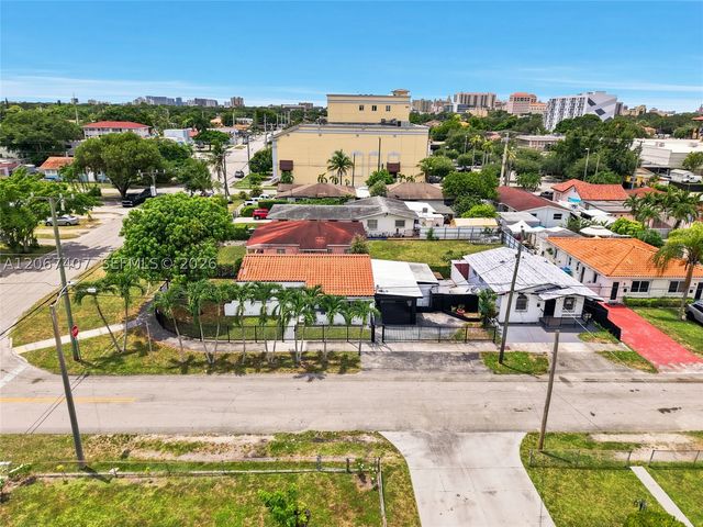 3500 NW 1st St Main House, Miami, FL 33125