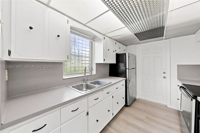 3500 NW 1st St Main House, Miami, FL 33125