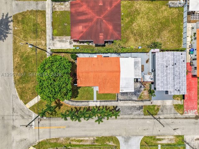 3500 NW 1st St Main House, Miami, FL 33125