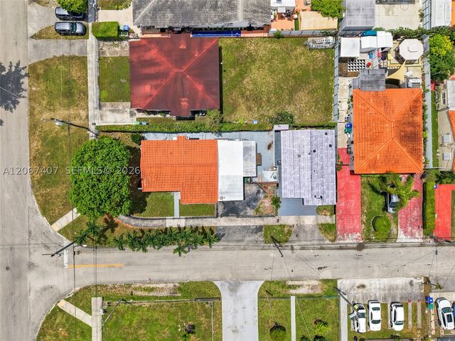 3500 NW 1st St Main House, Miami, FL 33125