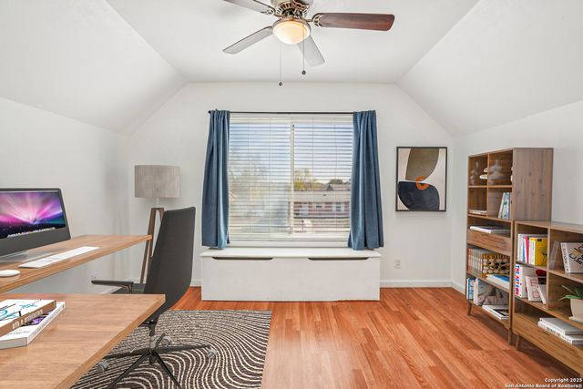 911 Tamworth, San Antonio, TX 78213