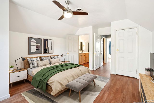 911 Tamworth, San Antonio, TX 78213