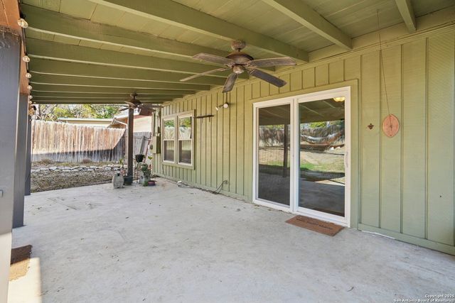 911 Tamworth, San Antonio, TX 78213