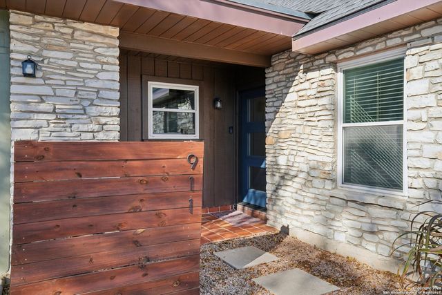 911 Tamworth, San Antonio, TX 78213