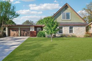 911 Tamworth, San Antonio, TX 78213