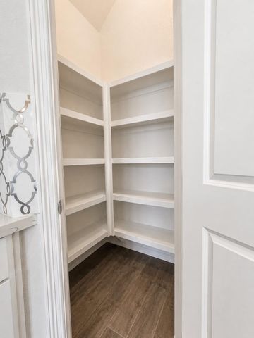 2414 Manor Valley Lane, Missouri City, TX 77459