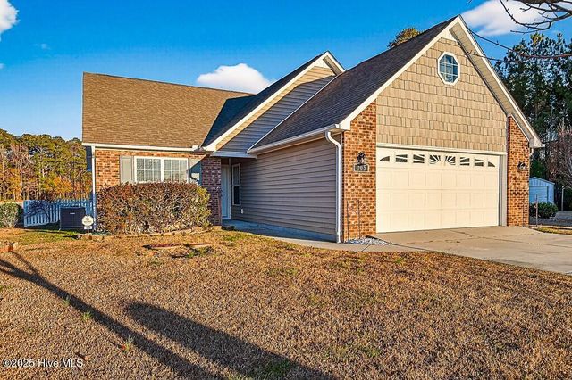 105 Sumatra Court, New Bern, NC 28560