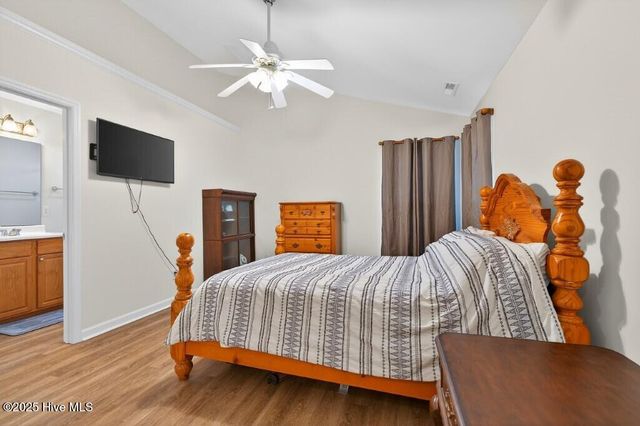 105 Sumatra Court, New Bern, NC 28560