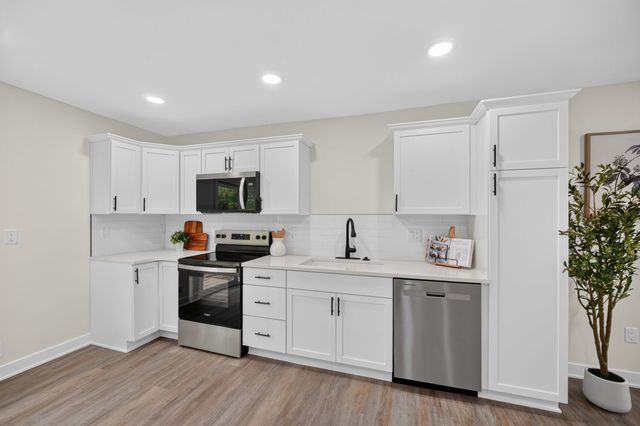 5775 SE 19th Street, Des Moines, IA 50320