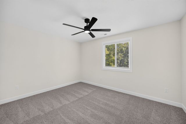 5775 SE 19th Street, Des Moines, IA 50320