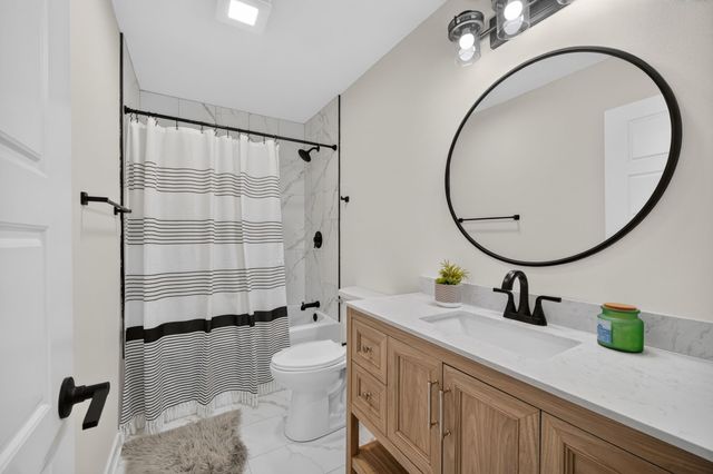 5775 SE 19th Street, Des Moines, IA 50320