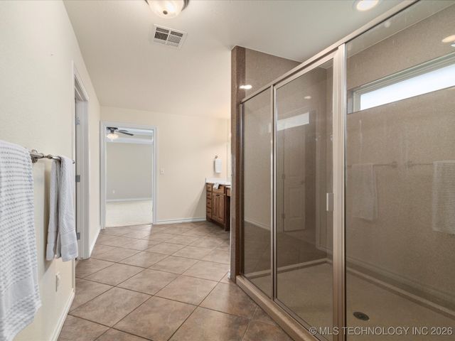 5817 Woodland Road, Bartlesville, OK 74006