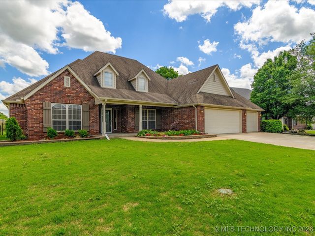 5817 Woodland Road, Bartlesville, OK 74006