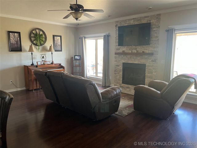 5817 Woodland Road, Bartlesville, OK 74006