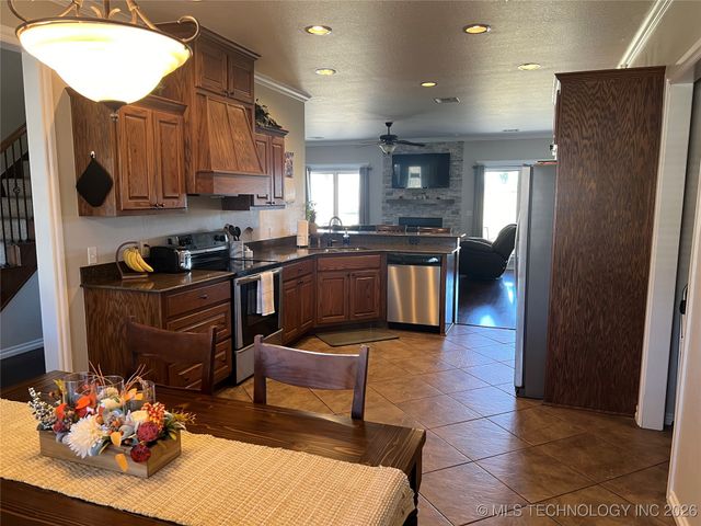 5817 Woodland Road, Bartlesville, OK 74006