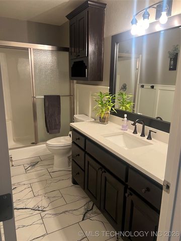 5817 Woodland Road, Bartlesville, OK 74006