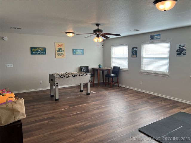 5817 Woodland Road, Bartlesville, OK 74006