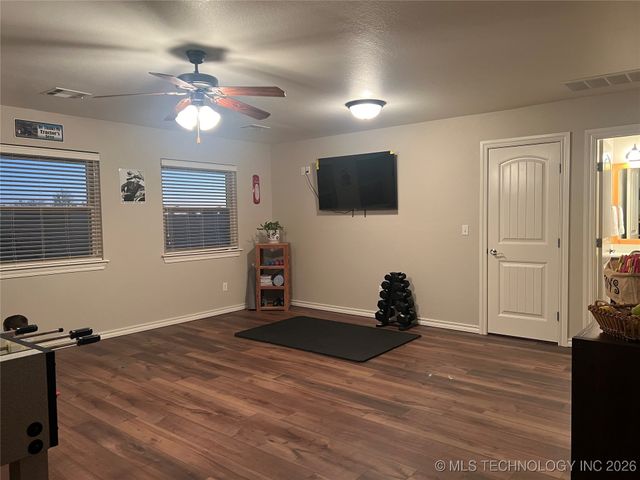 5817 Woodland Road, Bartlesville, OK 74006