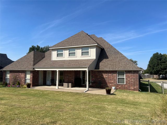 5817 Woodland Road, Bartlesville, OK 74006