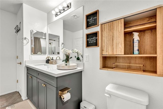 5659 Spellbinding Street, Las Vegas, NV 89148