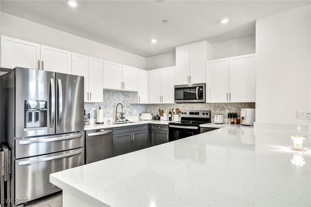 5659 Spellbinding Street, Las Vegas, NV 89148