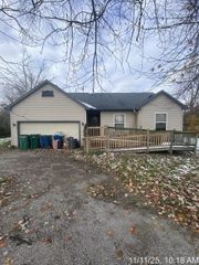 1025 N Scheurmann Road, Essexville, MI 48732
