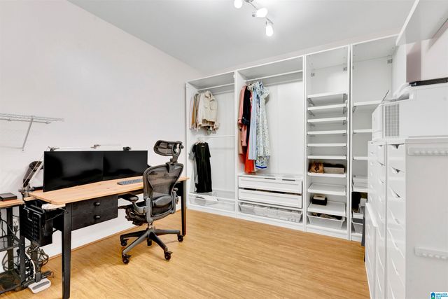 401 20th St S Apt 412, Birmingham, AL 35233