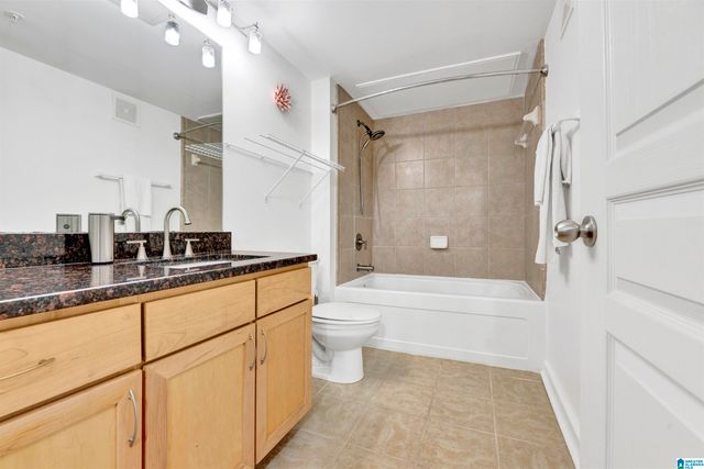 401 20th St S Apt 412, Birmingham, AL 35233