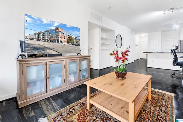 401 20th St S Apt 412, Birmingham, AL 35233