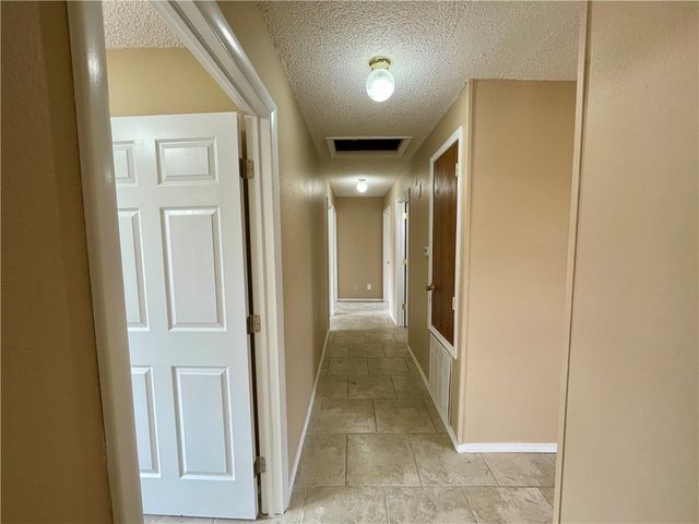 414 W Price Avenue, Springdale, AR 72764