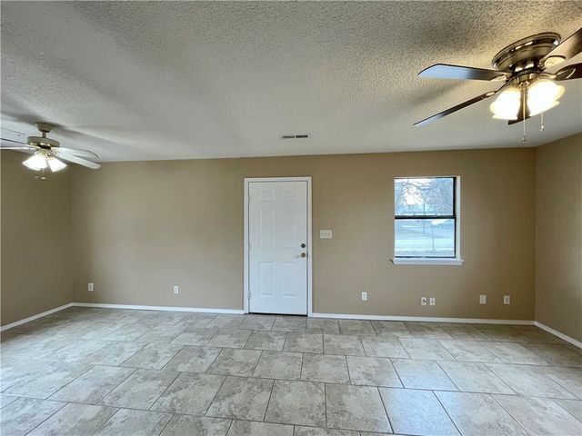 414 W Price Avenue, Springdale, AR 72764