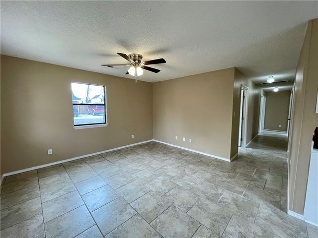 414 W Price Avenue, Springdale, AR 72764