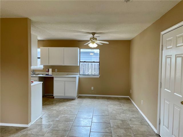 414 W Price Avenue, Springdale, AR 72764