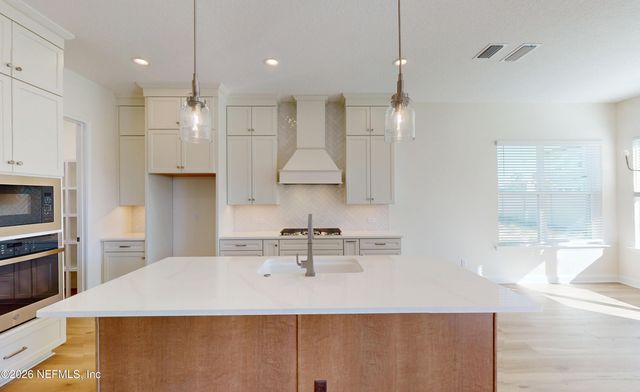 566 CAIDEN Drive, Ponte Vedra, FL 32081