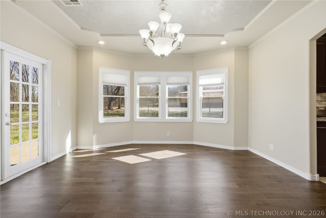 13606 S 261st East Avenue, Coweta, OK 74429