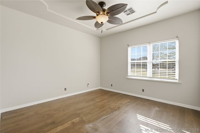 13606 S 261st East Avenue, Coweta, OK 74429