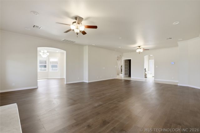 13606 S 261st East Avenue, Coweta, OK 74429