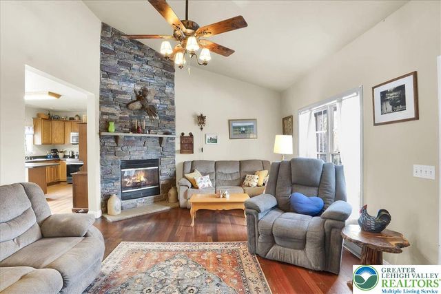 271 Church Road, Penn Forest Twp, PA 18229