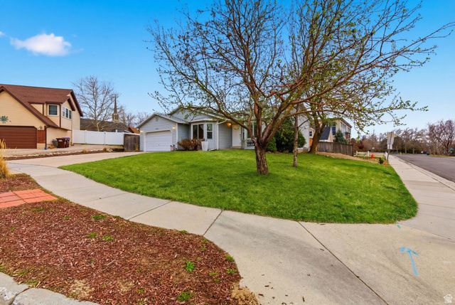 1206 E MOSS CIR, Midvale, UT 84047