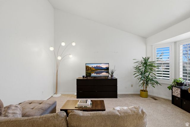 1206 E MOSS CIR, Midvale, UT 84047