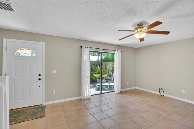 1011 Royal Palm Boulevard B3, Vero Beach, FL 32960