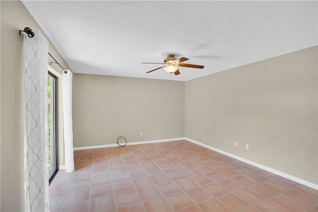 1011 Royal Palm Boulevard B3, Vero Beach, FL 32960