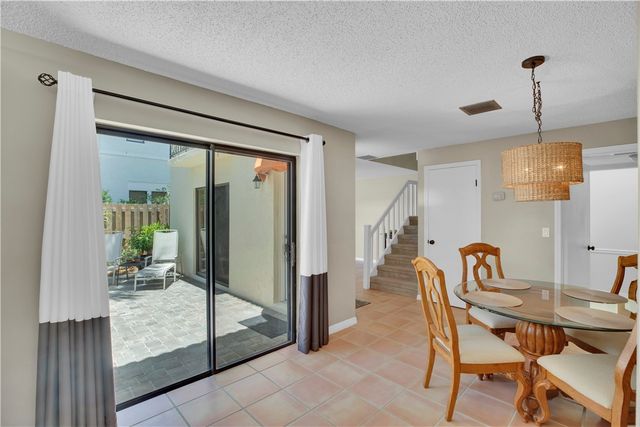 1011 Royal Palm Boulevard B3, Vero Beach, FL 32960
